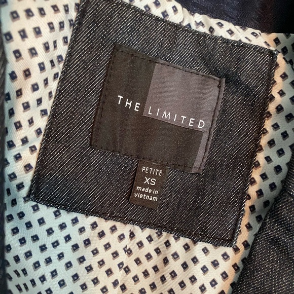 NWOT: versatile blazer - Picture 6 of 6